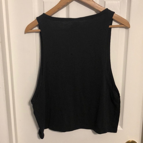 Pink tanks - Picture 5 of 8